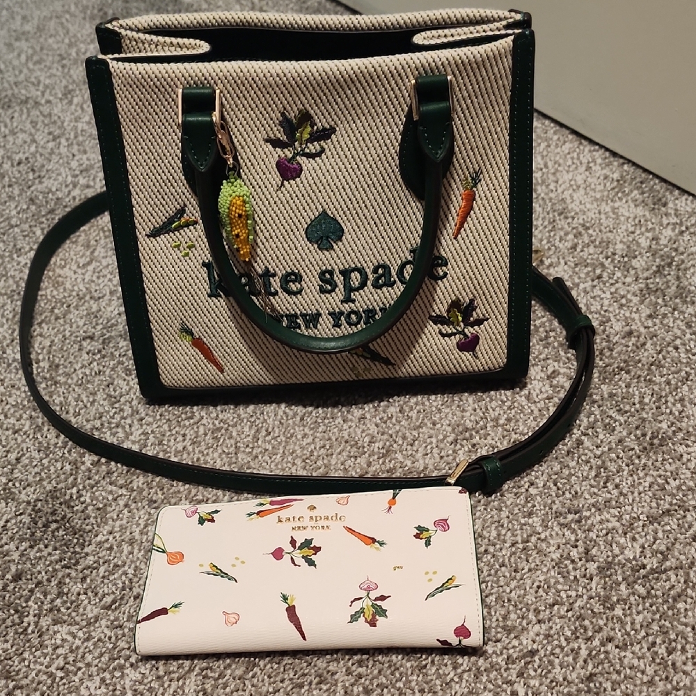 NEW Kate Spade Green and Cream Bag SEND OFFERS!
